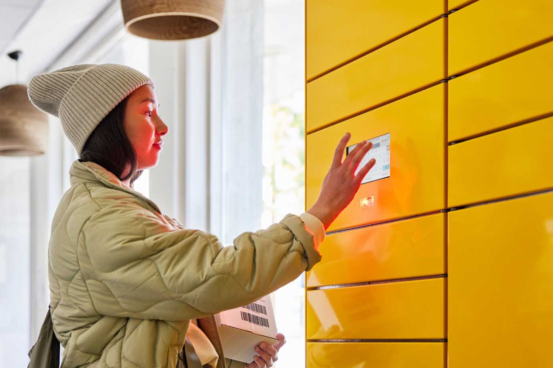 Groot pakket versturen duurzaam en snel | DHL eCommerce